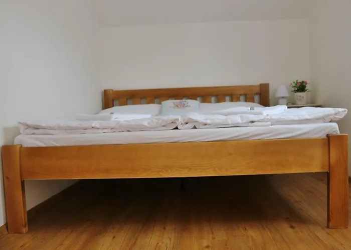 Penzion A Vinný Sklípek U Kozlíků Dolní Dunajovice